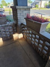 329 W Myrtle St in Hanford, CA - Building Photo - Building Photo