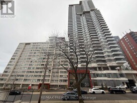 50 Dunfield Ave in Toronto, ON - Building Photo