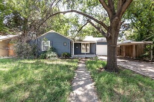 3105 26th St in Lubbock, TX - Building Photo