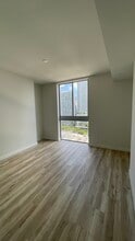 529 SW 3rd St, Unit C1 in Miami, FL - Building Photo - Building Photo