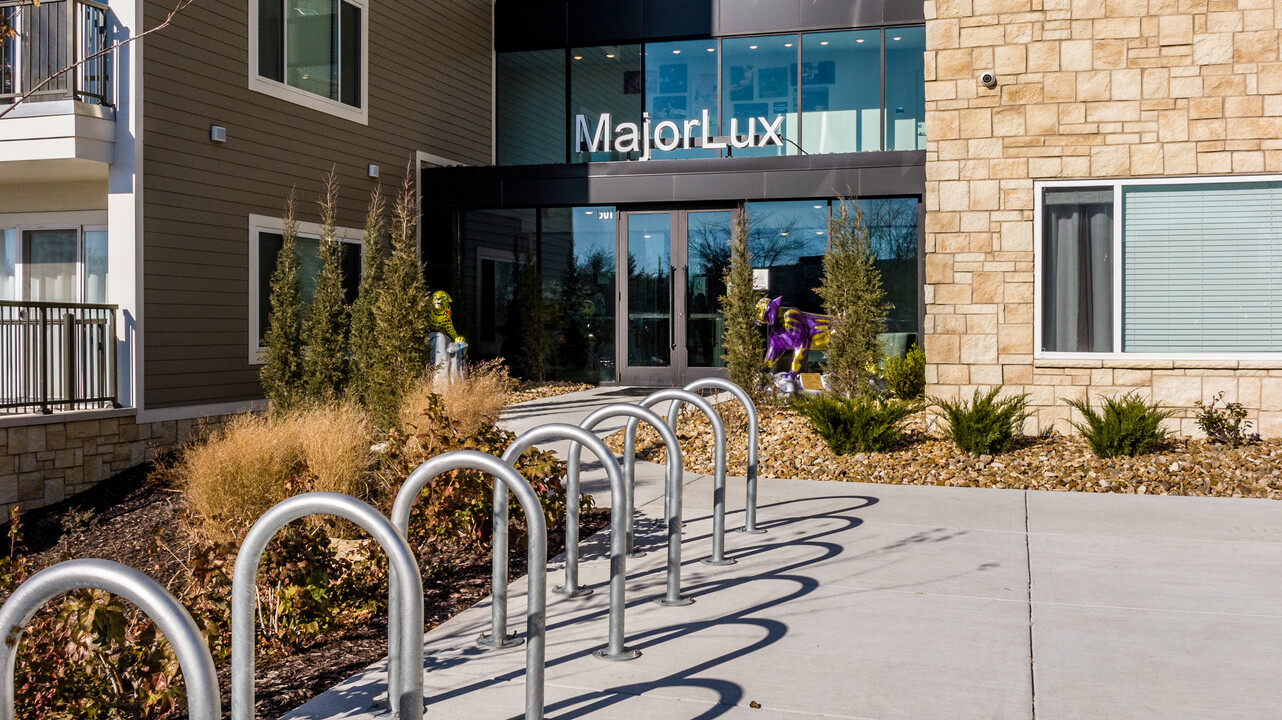 Majorlux Luxury Apartments in Blue Springs, MO - Building Photo