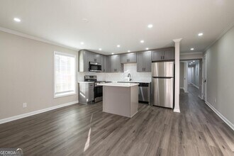 1861 Lyle Ave in Atlanta, GA - Building Photo - Building Photo