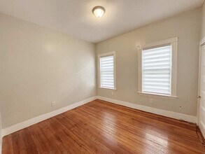 90 Brunswick St, Unit 1 in Boston, MA - Building Photo - Building Photo