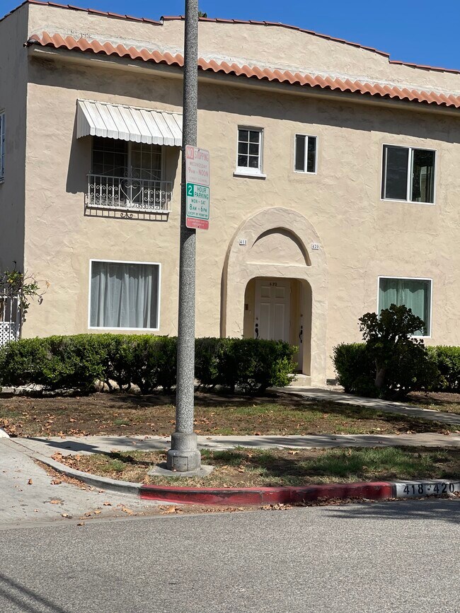 420 S Maple Dr Apartments and Nearby Beverly Hills Apartments For Rent