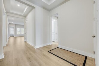 8000 Sunrise Ravine Pass in Lago Vista, TX - Building Photo - Building Photo