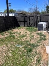 1000 N Kentucky St in McKinney, TX - Building Photo - Building Photo