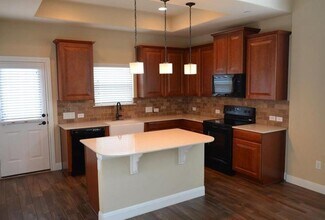 3240 W Whitestone Blvd in Cedar Park, TX - Building Photo - Building Photo