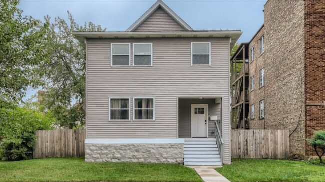 125 S 6th Ave in Maywood, IL - Building Photo - Building Photo