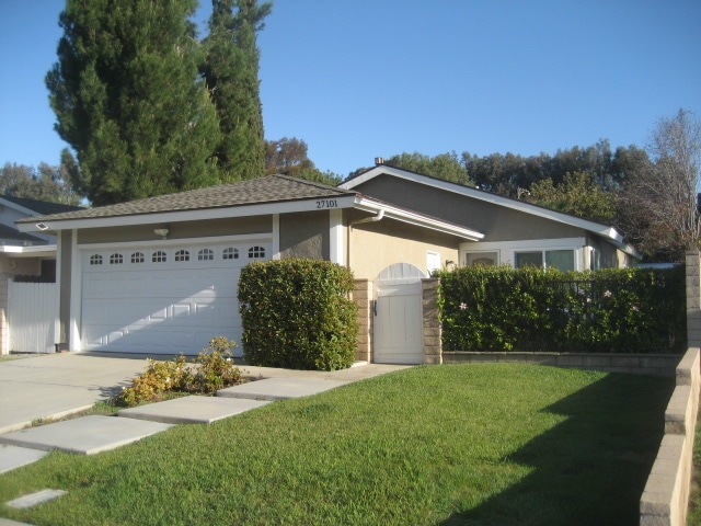 property at 27101 Nogal