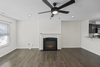 704 Jade Ln in Winterville, NC - Building Photo - Building Photo