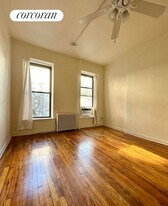 444 W 49th St in New York, NY - Building Photo