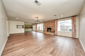 3021 Teague Rd in Houston, TX - Building Photo - Building Photo