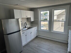 541 Pine St in Manchester, NH - Building Photo - Building Photo