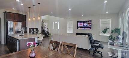 2 Marigold Way in Monroe Township, NJ - Building Photo - Building Photo