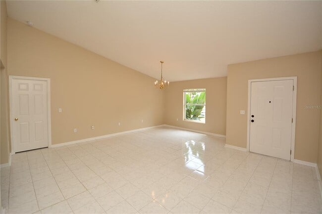 12 Pine Brook Dr in Palm Coast, FL - Building Photo - Building Photo