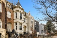 704 12th St NE, Unit B