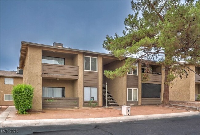 4571 Carriage Park Dr