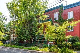 4298-4318 Garnier in Montréal, QC - Building Photo