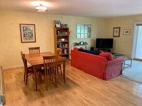 M6 Stonehedge Dr, Unit M6 in Burlington, VT - Building Photo - Building Photo