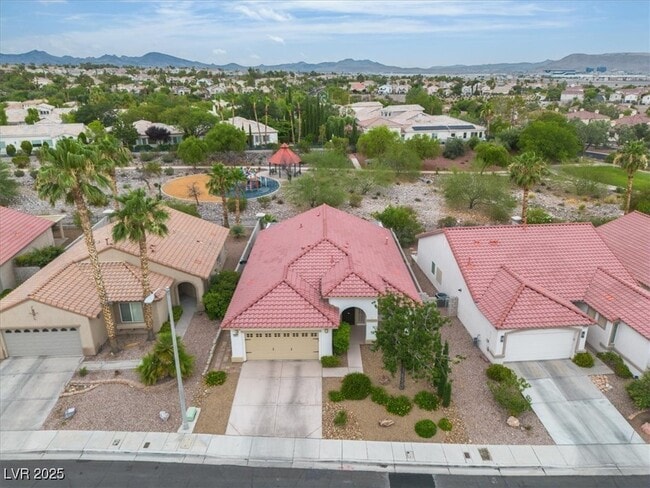 3027 Panorama Ridge Dr in Henderson, NV - Building Photo - Building Photo
