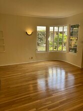 407 Riverdale Dr, Unit 1/2 in Glendale, CA - Foto de edificio - Building Photo