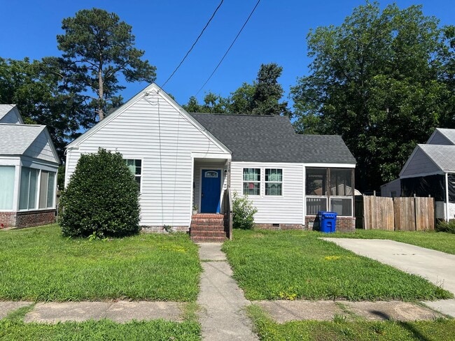 236 Sandpiper Dr in Portsmouth, VA - Foto de edificio - Building Photo