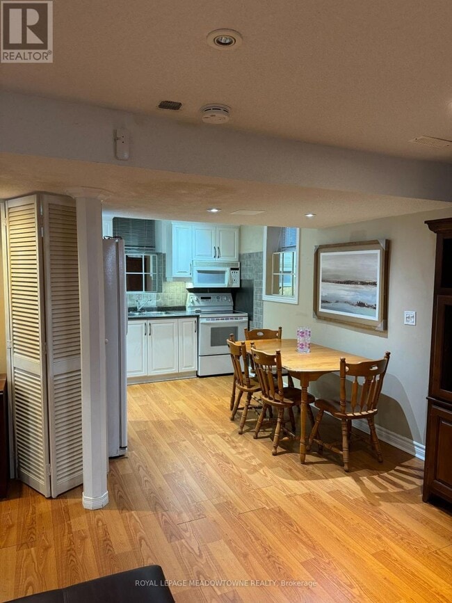property at 6921 GOLDEN HILLS Way