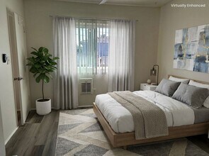 11856 Inglewood Ave in Hawthorne, CA - Foto de edificio - Building Photo