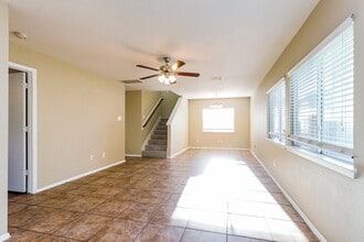 1207 Verde Trails Dr in Houston, TX - Building Photo - Building Photo