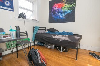 61 Thatcher St, Unit 2 in Brookline, MA - Building Photo - Building Photo