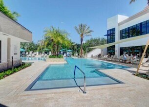 7449 Glendevon Ln in Delray Beach, FL - Building Photo - Building Photo