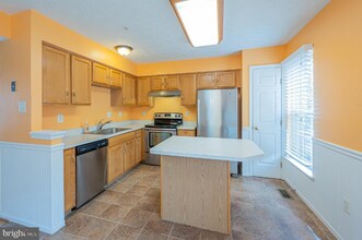 5109 Spring Willow Ct in Owings Mills, MD - Building Photo - Building Photo
