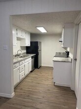 1505 W Pearl St in Granbury, TX - Building Photo - Building Photo