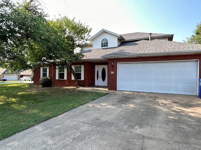 property at 111 Fox Run Pl