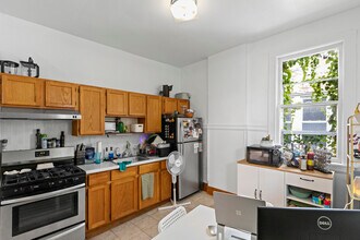 2507 N Sawyer Ave in Chicago, IL - Building Photo - Building Photo