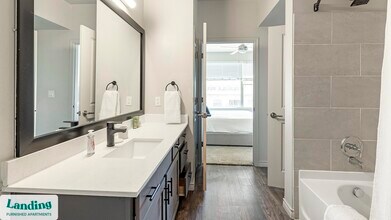 750 Fort Worth Ave in Dallas, TX - Building Photo - Building Photo