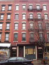 129-131 Avenue C in New York, NY - Building Photo - Building Photo