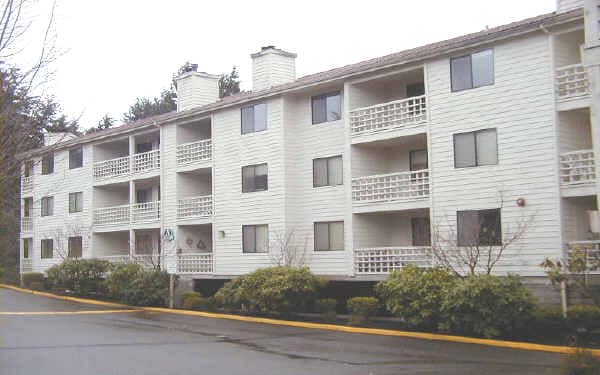 Forrest Villa Apartments in Seattle, WA - Building Photo