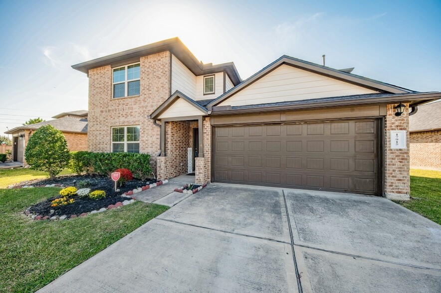 17915 Dalton Shadow Ln, Unit 2009 in Richmond, TX - Building Photo