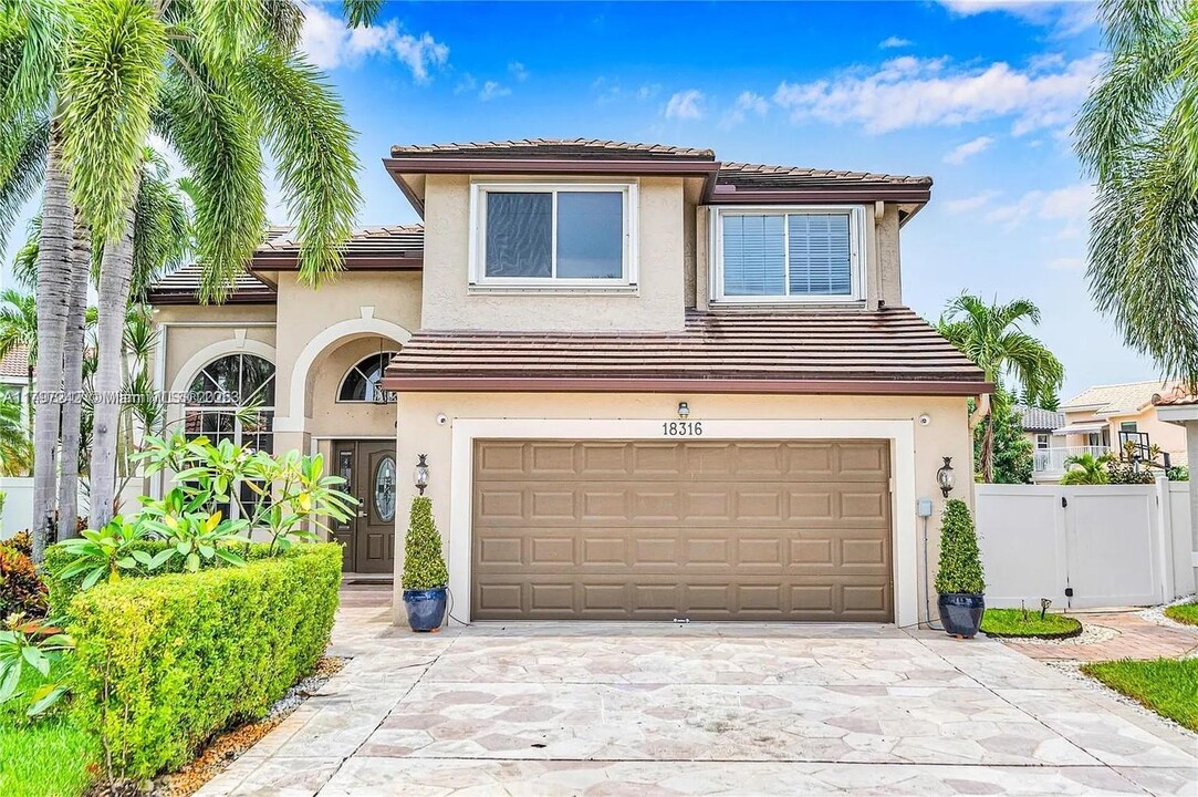 18316 SW 4th St in Pembroke Pines, FL - Building Photo