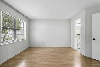 3966 Atrium Dr in Orlando, FL - Building Photo - Building Photo