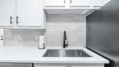 2615 Hayden Rd in Scottsdale, AZ - Building Photo - Building Photo