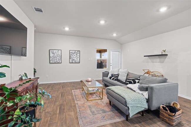 124 Brody Ln in San Marcos, TX - Building Photo - Building Photo
