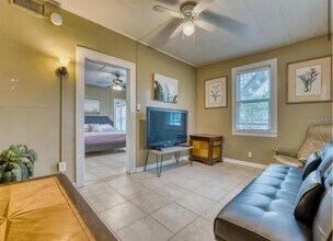 1741 1st St S in St. Petersburg, FL - Building Photo - Building Photo