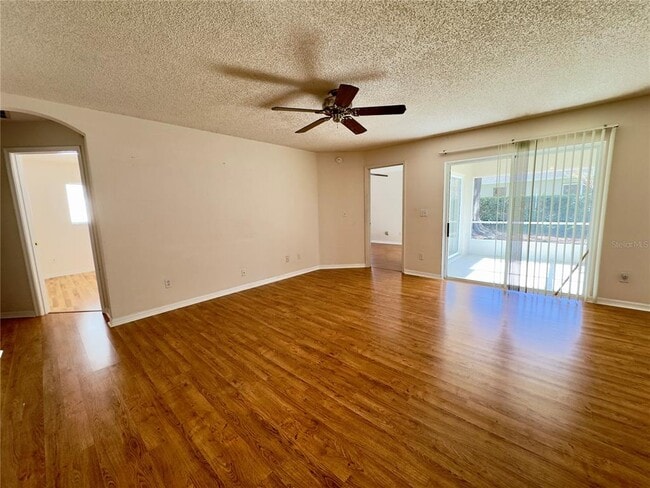 3827 Doune Way in Clermont, FL - Building Photo - Building Photo