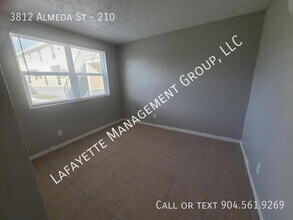 3812 Almeda St-Unit -210 in Jacksonville, FL - Building Photo - Building Photo