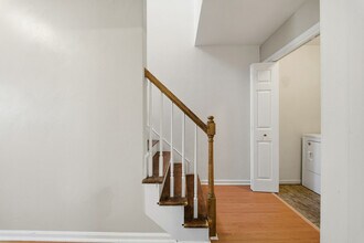 824 W Ocean View Ave in Norfolk, VA - Building Photo - Building Photo