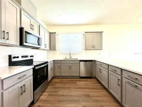 3296 Rolling Plns Cir in Clermont, FL - Building Photo - Building Photo