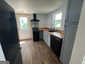 1081 Ennis Cir in Soperton, GA - Building Photo - Building Photo