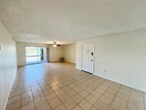 626 Orange Dr in Altamonte Springs, FL - Building Photo - Building Photo